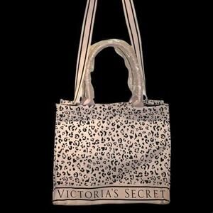 Victoria’s Secret ◀️ Blush Pink and Black animal print bag
